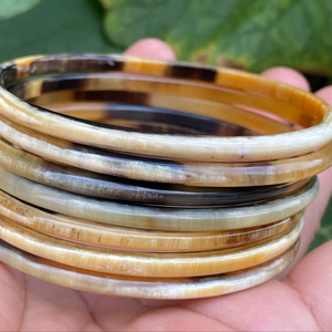 Brazaletes de Cuerno de Búfalo Natural, Joyería Artesanal de Cuerno de Búfalo - Product Image 1