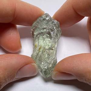 Piedra Preciosa Cuadrada de Cuarzo Prasiolita Verde Natural de Brasil - Product Image 2