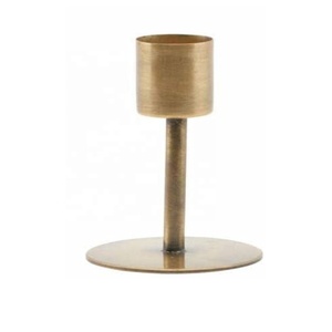 Bougeoir en laiton royal Bougeoir en laiton massif lourd Bougeoir en laiton moderne pour cadeau et décoration intérieure - Product Image 6