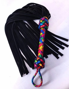 Flogger/fouet à manche multicolore Produit le plus récent Fait à la main Meilleure vente Fouet en cuir Flogger BY Industries - Product Image 4