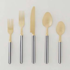 Juego de cubiertos de acero inoxidable Chapado en plata de estilo real, cubiertos de boda con mango de contorno punteado para cenar o volver a la escuela - Product Image 3