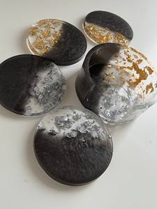 Ensemble de sous-verres personnalisés de haute qualité de luxe en bois, résine, marbre, incrustation d'époxy, feutre, tasse à thé en verre gravé taille personnalisée - Product Image 4