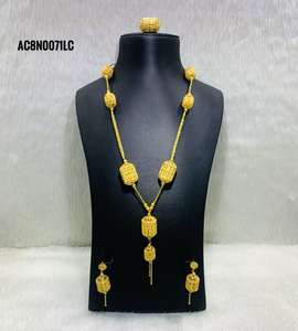 Ensemble de collier plaqué or d'un gramme - Product Image 1