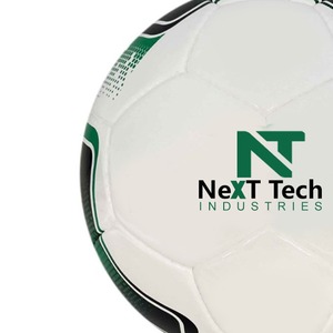 Tech Industries Ballon d'entraînement de football Matériau PU à des fins d'entraînement avec un design personnalisé et un logo personnalisé - Product Image 4