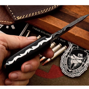 Couteau à éplucher personnalisable en acier Damas avec lame incurvée et manche en bois pour le camping et la chasse, fait à la main avec support OEM - Product Image 3