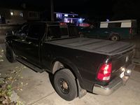 Couvercle de tonneau de camionnette étanche à la pluie, pliable, à quatre volets, sur mesure pour GMC Sierra Toyota Tacoma Ram