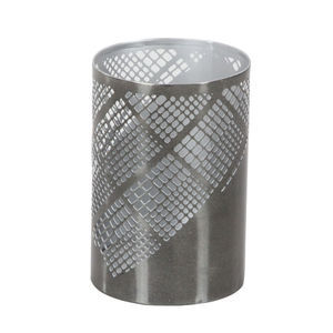 Portavelas Cilíndrico de Metal con Diseño Reciente en Rojo, Verde y Blanco, con Patrón Recortado, para Velas Votivas o de Té, Accesorio de Decoración para el Hogar - Product Image 5