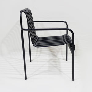 Chaise de salle à manger en plastique Comehome, empilable, moderne, gain de place - Product Image 5