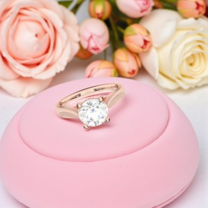 Anillo de compromiso de diamante de corte redondo de moissanita de 1,00 quilates de oro macizo de 10K14K18K hecho a mano en anillos de diamantes - Product Image 1
