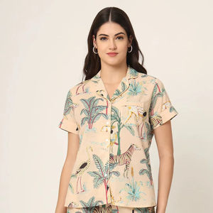 Conjunto de Pijama de Algodón 100% Hecho a Mano en India para Mujer, Estampado Floral, Manga Corta, Cuello en V, Ropa de Dormir Informal Suave y Transpirable - Product Image 1