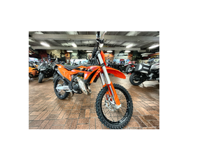 Motocicleta nueva 2025 KTM 150 SX (1 cilindro, motor de 2 tiempos) lista para enviar - Product Image 3