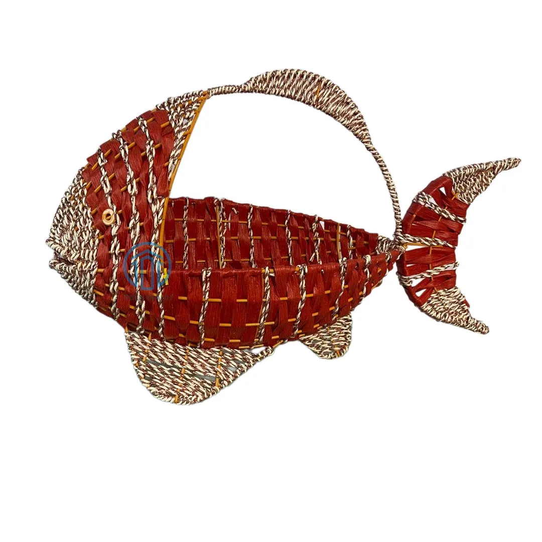 New arrival natural handmade seagrass & water hyacinth fish shaped storage basket for home decoration made in Vietnam