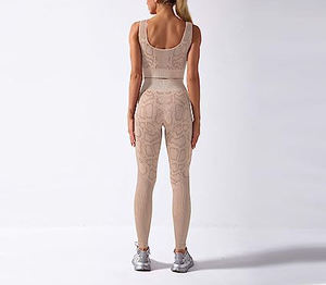 2025 Custom Logo <b>Women's</b> Workout Sets Fitness Clothing All Size Seamless Yoga Set with Bra and Shorts <b>Leggings</b> Gym 2Pcs - Product Image 5