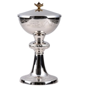 Calice et ciboire en or rose avec église en patène et calice religieux et ciboire fabriqués à la main au meilleur coût - Product Image 6