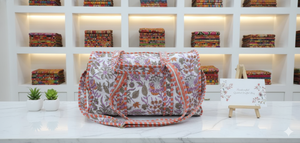 Bolsa de Viaje de Lona Acolchada de Algodón Ecológico, Hecha a Mano, de Lujo, con Estampado Floral, Gran Capacidad, Correa Ajustable - Product Image 3