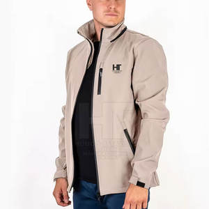 Chaqueta Softshell para hombre de color personalizado con capucha frontal para invierno a prueba de viento, ropa de moda ecológica de alta calidad a la venta en línea - Product Image 3