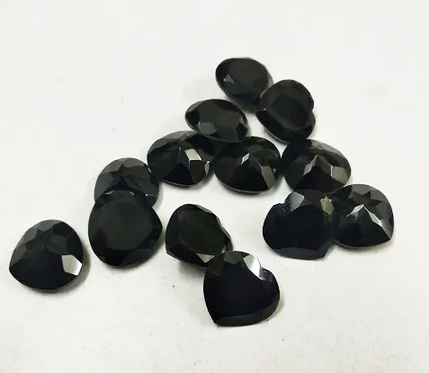 Ihracat kalite Diy takı yapma Wholesale kesim kalp şekli 100% doğal siyah oniks taş toptan fiyata üreticiden