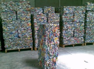 Déchets d'aluminium 6063/ UBC/ Déchets de moteur Feuilles d'aluminium 99% de teneur en aluminium Matériel de recyclage - Product Image 4