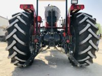 Tracteurs à roues d'occasion Massey Ferguson MF385 et MF290 85 CV avec roulement de moteur, pompe de boîte de vitesses et moteur inclus