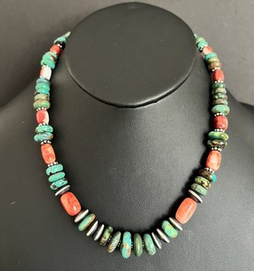 Collar de Cuentas de Resina Modeladas a Mano de Alta Calidad para Mujer, Joyería de Moda al Mejor Precio, Color y Tamaño Personalizados, Estilo Floral de Ángel del Amor - Product Image 6