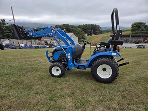 Tracteur agricole multifonctionnel LS vert et noir 4x4 avec transmission par engrenages, chargeur frontal et rétrocaveuse, 90 CV - Product Image 6