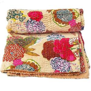 Couvre-lit en coton artisanal indien Kantha imprimé fruits vintage, couvre-lit en coton artisanal pour décor bohème, housse de couette artisanale pour hôtel - Product Image 5