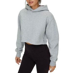 Diseño personalizado 100% algodón cómodo invierno Crop Top Sudadera con capucha con logotipo frontal secado rápido y características ecológicas para mujeres - Product Image 5