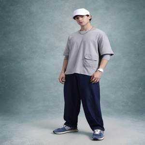 Camiseta gris para hombre con mangas caídas en los hombros 1 bolsillo con solapa Sólido Longitud regular Cuello redondo Tallas grandes Hecho India Jersey Tela - Product Image 3