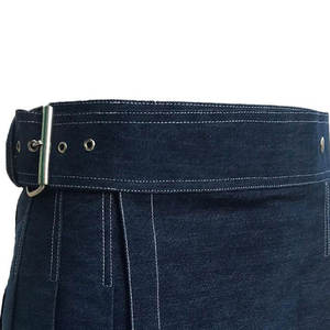 Kilt Utilitario de Mezclilla Azul Índigo con Correa de Cintura con Hebilla y Costuras en Contraste Blancas 2026 - Product Image 6
