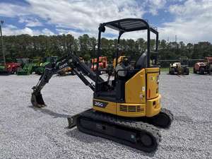 Excavatrice Johnn Deerre 26G d'occasion de haute qualité à vendre, historique de maintenance complet, prête pour les travaux de construction, moteur fiable, roulement - Product Image 4