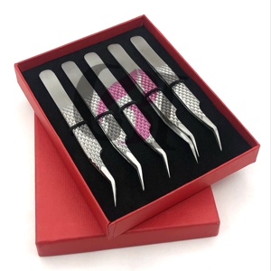 Pince à épiler professionnelle GETUP BROSONS IMPEX en acier inoxydable, à 45 degrés, avec grip diamanté, antimagnétique et antistatique, pour extensions de cils - Product Image 2