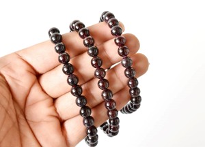 Hot Selling Premium Quality Garnet 8mm <b>Bracelet</b> Natural Hand Polished Gemstones for <b>Healing</b> Meditation Jewelry - Product Image 2