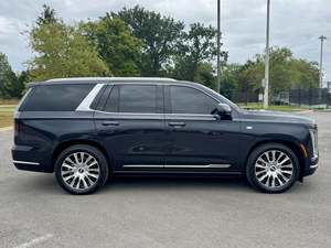 Precioso Cadillac Escalade 2024 Gris Metálico, Premium Luxury Platinum 4WD, Usado, Llave de Encendido Remoto, Asientos de Cuero, Ruedas de Aleación - Product Image 2