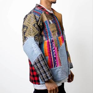 Chaqueta Acolchada Unisex de Invierno con Capucha, Transpirable, de Lona, con Logotipo Frontal, Diseño de Parches Acolchados y Forro Estampado - Product Image 3