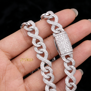 สร้อยคอทอง 14K แบบ Infinity Link ประดับเพชรเต็มเส้น พรีเมียม - Product Image 3