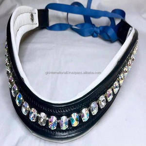 Bande de sourcils de cheval en cuir à canal vide en forme de vague avec chaîne de bling de cristaux de verre ronds à 1 rangée et rembourrage blanc doux - Product Image 4