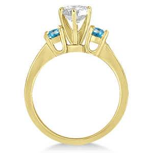 Anillo de Compromiso de Tres Piedras con Topacio Azul y Diamantes en Oro Amarillo de 18k, 0.45 Quilates - Product Image 1