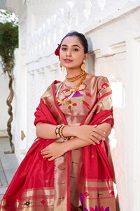 Alta demanda llano con borde de encaje Paithni Lehenga Choli para niñas fiesta boda desgaste disponible al mejor precio - Product Image 4