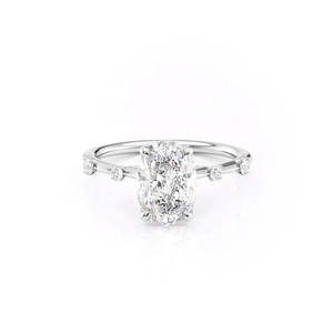 แหวนหมั้นเงินแท้ 925 ประดับด้วยโมอิสซาไนต์ทรงรี ดีไซน์เครื่องประดับสุดหรู - Product Image 4