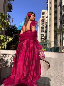 Lehenga Choli de Seda de Diseño Elegante con Trabajo de Lentejuelas Rosadas - Product Image 2