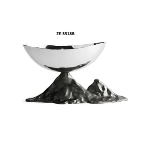 Cuenco decorativo minimalista de malla de alambre para hogares modernos Cuenco dorado grabado a mano limitado Seguro Hecho por Zahid Exports chapado seguro - Product Image 3