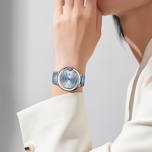 Montre mécanique automatique DEXCAR pour femme, cadran bleu avec chiffres romains, bracelet en cuir de veau - Product Image 2
