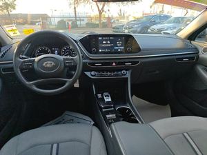 Neatly Used 2021 H-yu-n-da-i Sonata SE FWDPlus Accident Free LHD/RHD <b>Drive</b> - Product Image 3