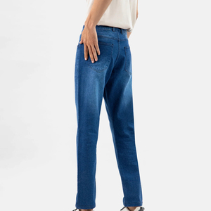 Jean en denim personnalisé de haute qualité pour hommes avec design imprimé Streetwear taille moyenne OEM vêtements d'été - Product Image 5