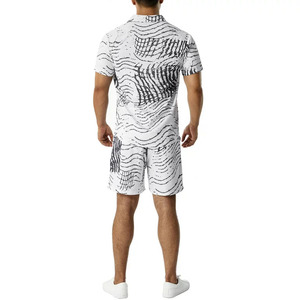 ชุดลำลองฮาวายสำหรับผู้ชาย ผ้าซาตินพิมพ์ลาย 100% ระบายอากาศได้ดี สวมใส่ง่าย สไตล์สตรีทแฟชั่น กางเกงขาสั้น ดีไซน์ปรับแต่งได้ ไซส์พลัส - Product Image 3