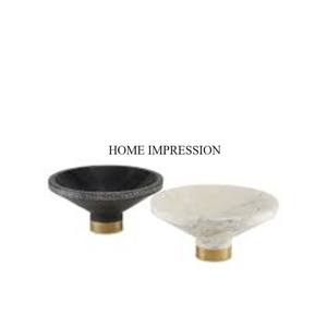 Bols de forme ronde en marbre blanc avec base en métal plaqué or de haute qualité pour la maison et l'hôtel - Product Image 4