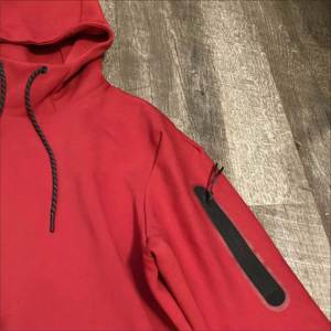 Survêtement en polaire technique coupe ajustée OEM pour hommes, ensemble de jogging respirant avec pantalon de survêtement à capuche, vêtements d'entraînement décontractés - Product Image 6