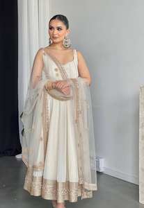 Georgette moderno bordado pesado 5mm secuencia trabajo mejor precio India zorro puro para fiesta alta demanda ropa India pakistaní - Product Image 4