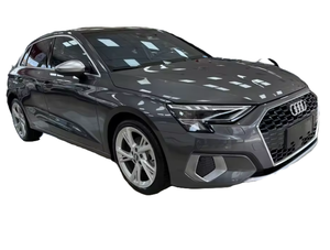 Audi A3 Sportback 35 TFSI USADO COMO NUEVO, Versión Elegante y con Estilo, SUV de 5 Puertas y 5 Plazas, Tracción en las Cuatro Ruedas, Techo Panorámico, Asientos de Cuero - Product Image 2