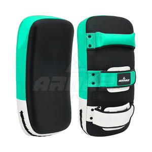 โล่เตะโฟมหนาเพื่อความแม่นยำในการเตะและป้องกันในระหว่างการฝึกซ้อมด้วยพื้นผิวที่อ่อนนุ่มและขอบเสริม - Product Image 1